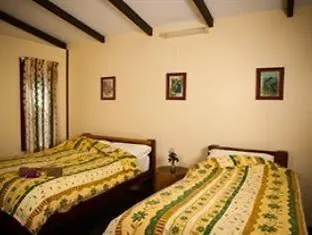 ** Hotel Hidden Valley Cabins Ingham Australia
